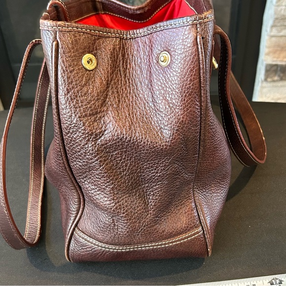 Dooney & Bourke premium Brown Leather Tote Bag with red interior. Classic design - Picture 3 of 16